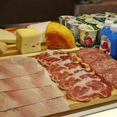 ル ヴィル モデナ