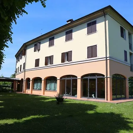 ル ヴィル モデナ