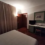 Le מלון 4*