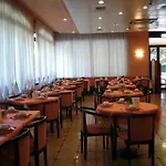 Le מודנה