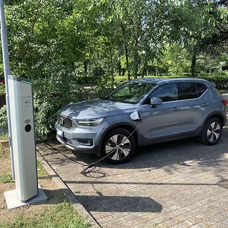 Le Szálloda Modena
