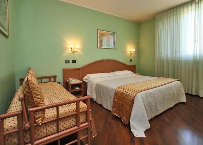 Hotel Le Ville Hotel Modena