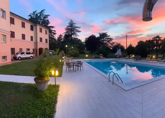 Hotel Hotel Le Ville Modena