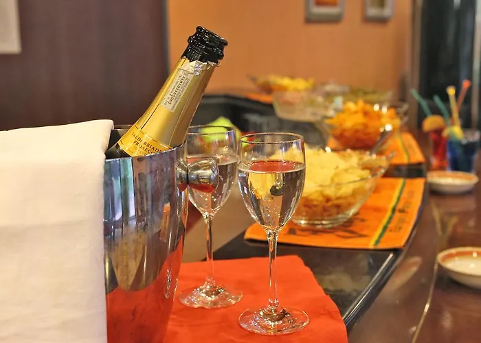 Hotel Le Ville Hotel 4*